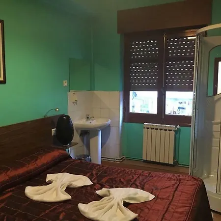Hostal Goias * 奥维耶多