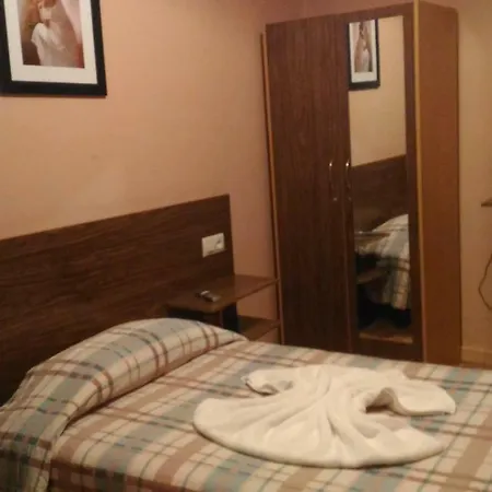 Hostal Goias 奥维耶多