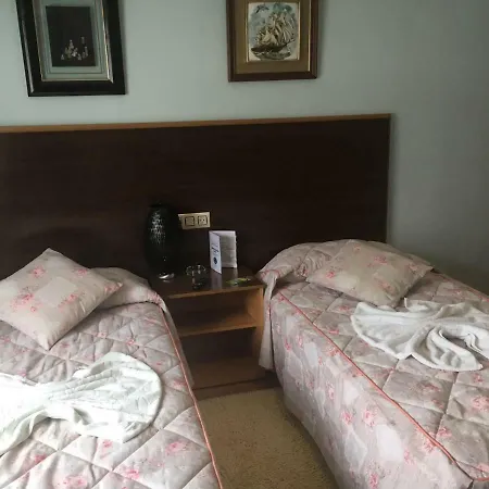 Hostal Goias *