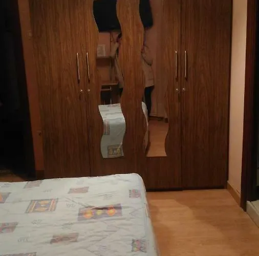 Hostal Goias بيت ضيافة